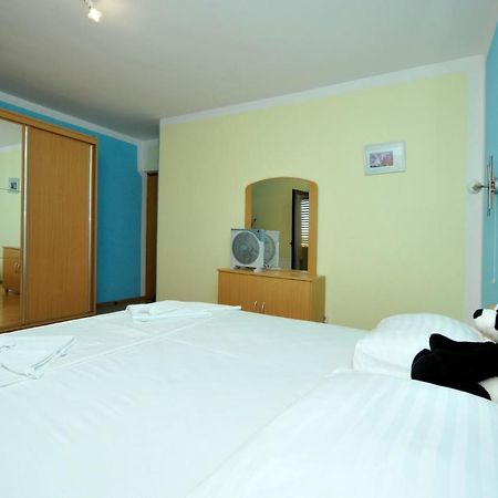 Roso Apartment With Sea View Trogir Exteriör bild